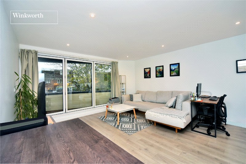 Hardwick Close, Epsom, Surrey, KT19