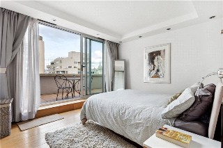 Rennie Court, 11 Upper Ground, London, SE1