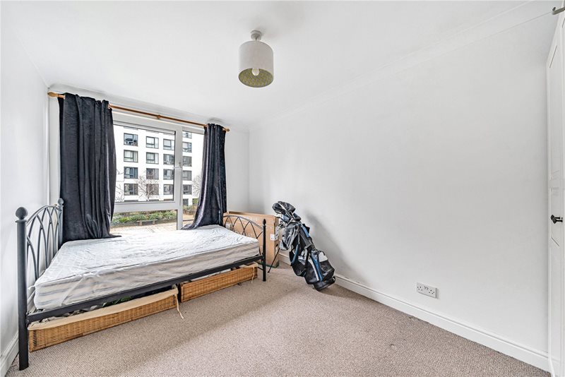 Boardwalk Place, London, E14