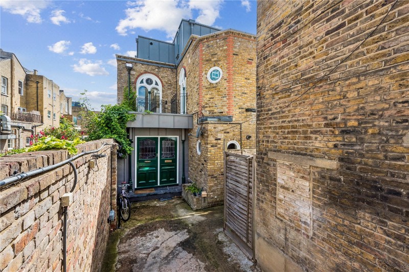 Barbauld Road, London, N16