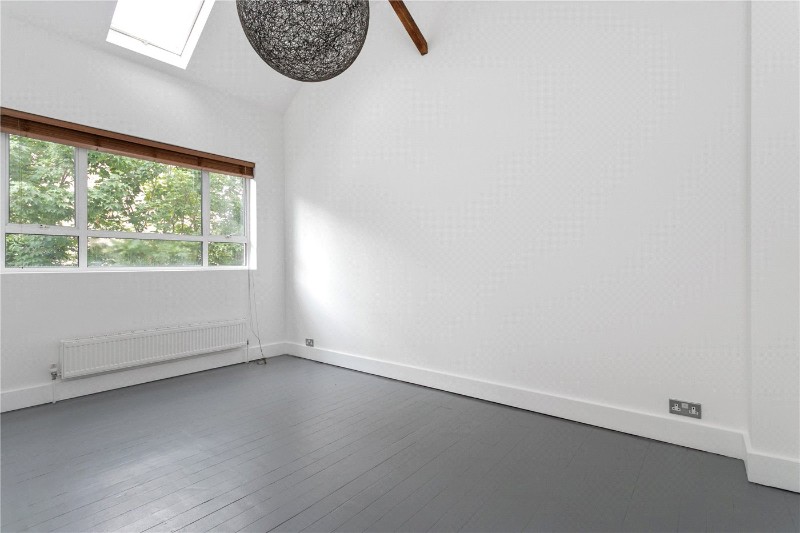 Bradbury Mews, London, N16