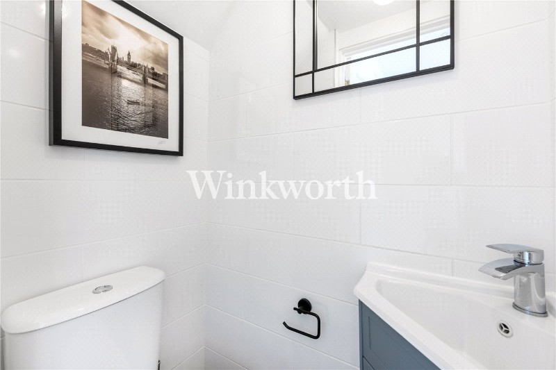 Hewitt Avenue, London, N22