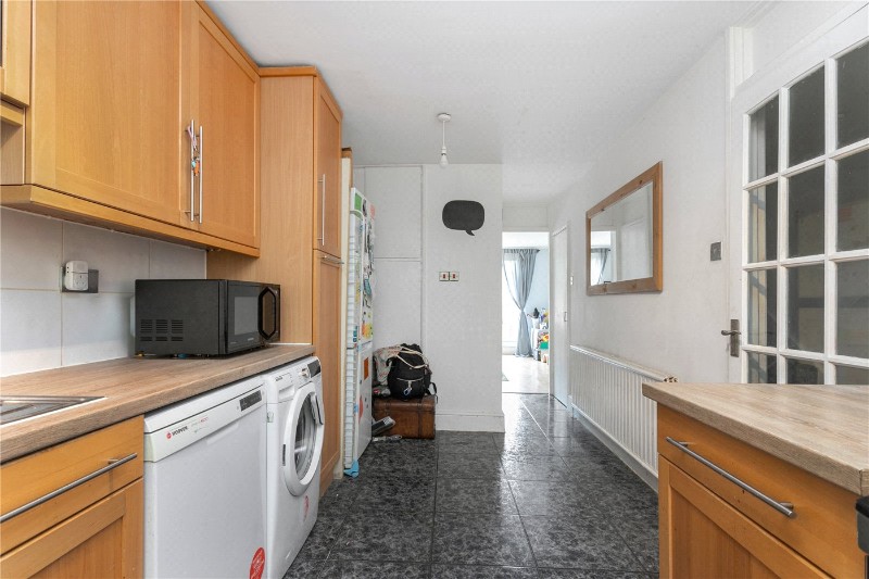 Houghton Close, London, E8