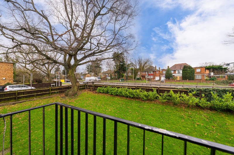 Ashley Court, Great North Way, Hendon, NW4