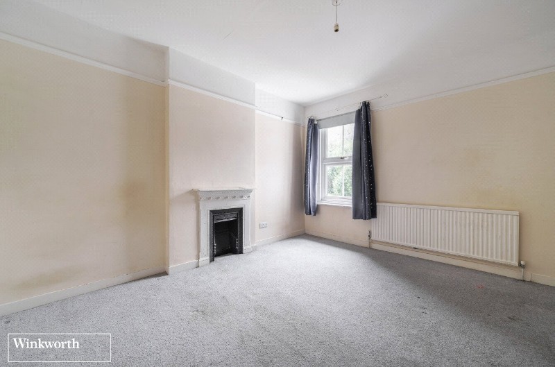 Wallis Road, Fairfields, Basingstoke, RG21
