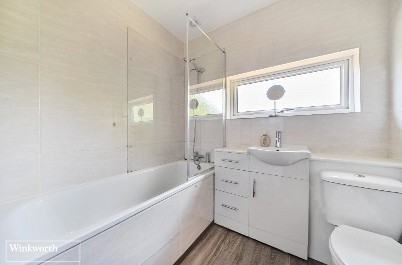 Novello Close, Basingstoke, Hampshire, RG22