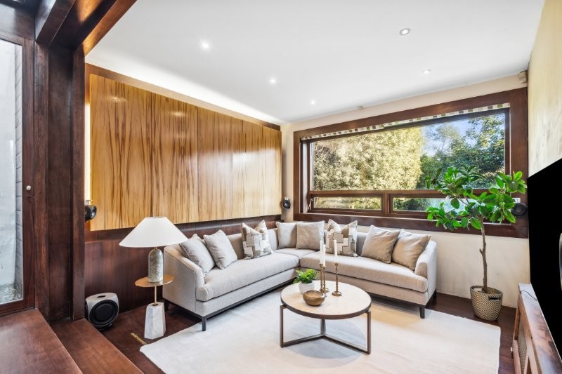Castelnau, Barnes, London, SW13