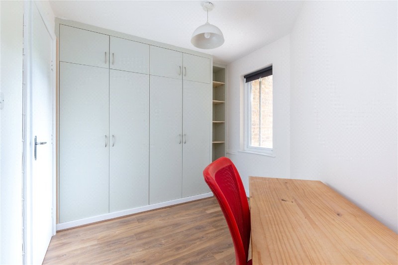 Kempton Court, 2 Durward Street, E1