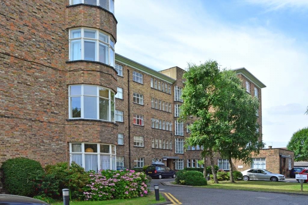 3 bedroom property for sale in The Lawns, Lee Terrace, Blackheath, SE3