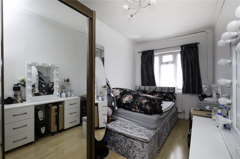 St. Dunstans Avenue, London, W3