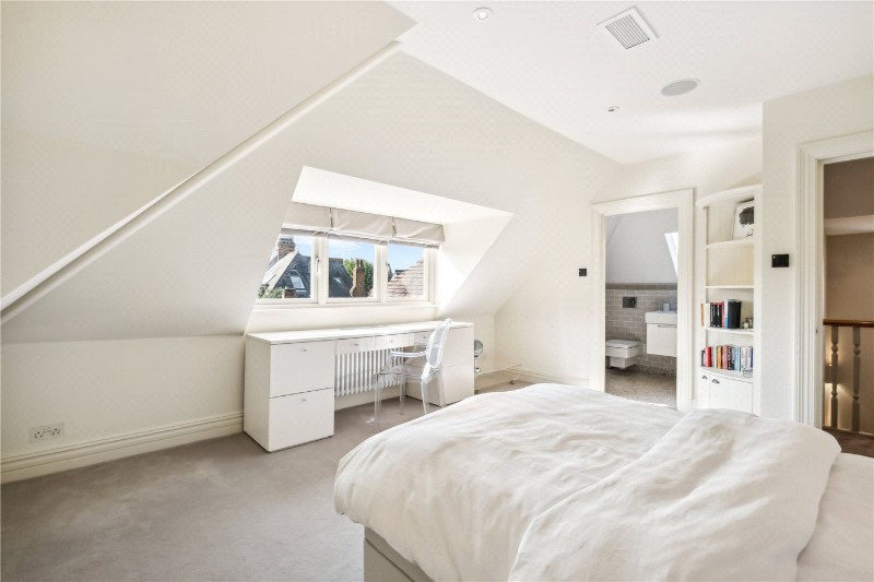 Larpent Avenue, London, SW15