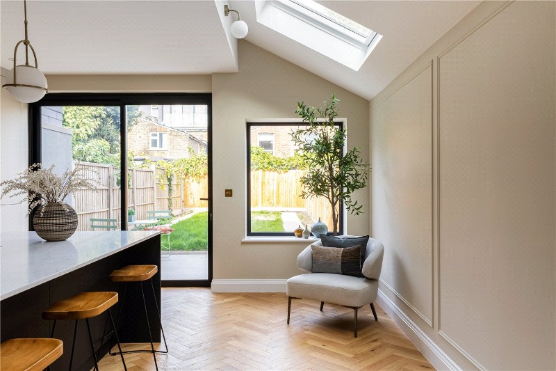 Falkland Road, London, N8