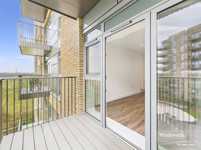 Flagstaff Road, Bankside Gardens, Reading, Berkshire, RG2