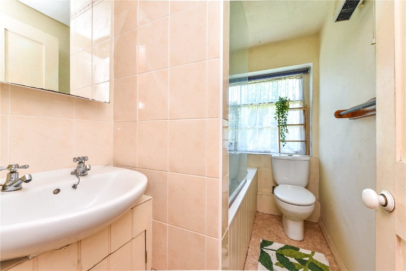 Waterworks Road, Petersfield, Hampshire, GU32