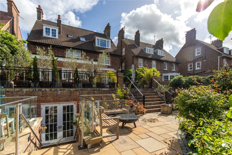 Woodfield Road, London, United Kingdom, W5