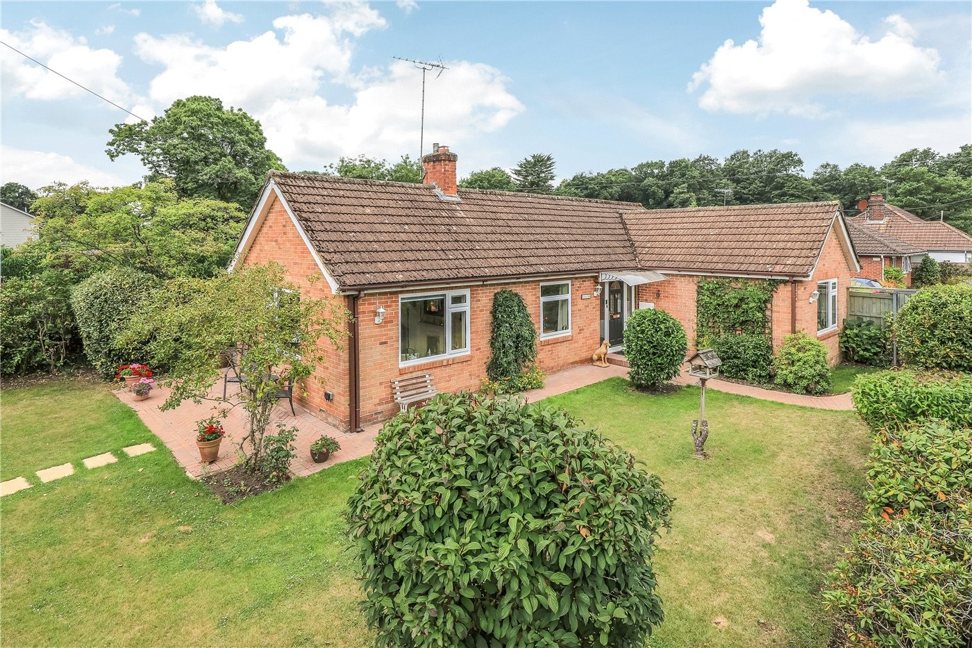 3 bedroom property for sale in Hamdown Crescent, East Wellow, Romsey
