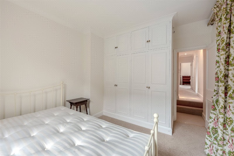 Belgrave Road, London, SW1V