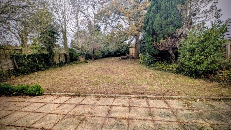 Hazelwood Avenue, New Milton, Hampshire, BH25