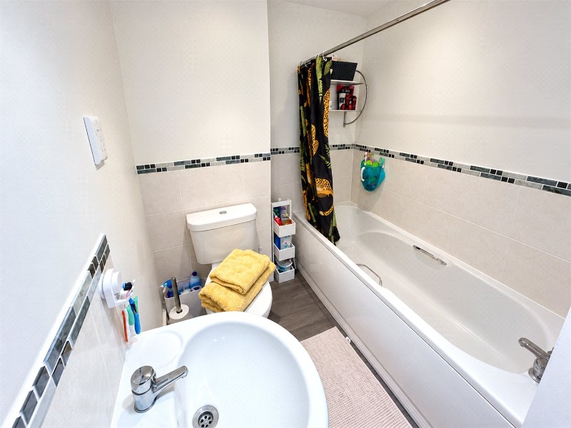 Ascot Close, Bourne, Lincolnshire, PE10