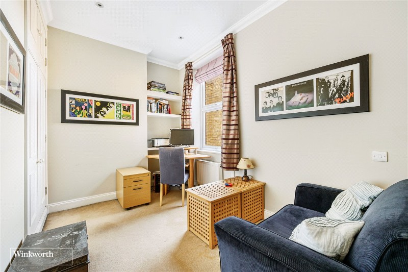 Chiswick High Road, London, W4