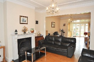 Hamilton Crescent, London, N13