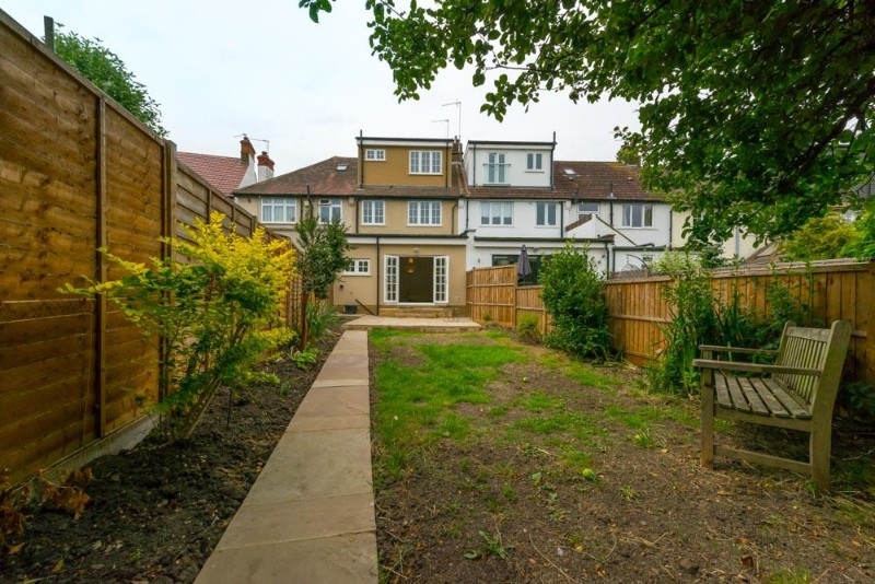 Doyle Gardens, London, NW10