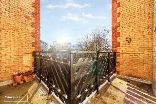 Fishers Lane, London, W4