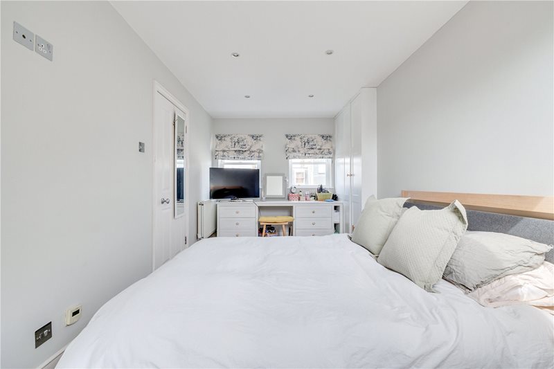 Burnthwaite Road, London, SW6