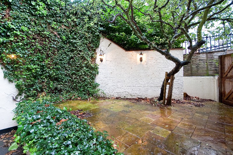 Warrington Crescent, London, W9