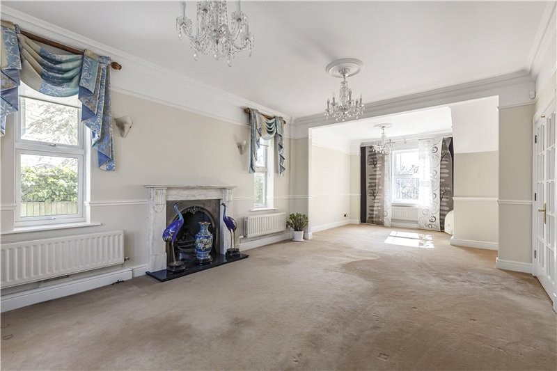 Devereux Lane, Barnes, London, SW13