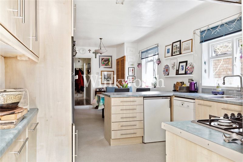 Hewitt Road, London, N8
