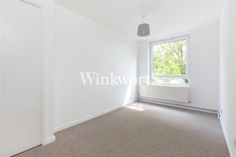 Erskine Crescent, London, N17