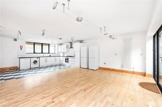 Brookfield Road, London, E9