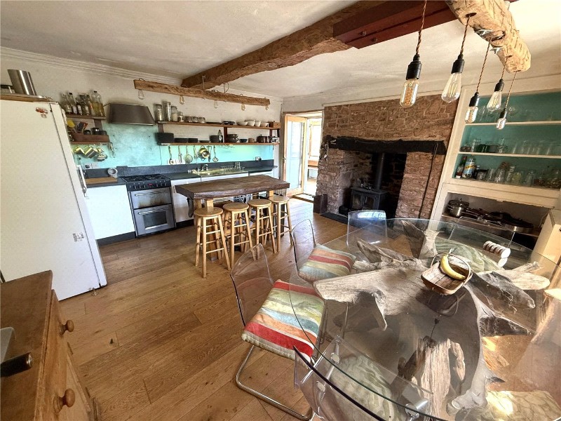 Cheriton Fitzpaine, Crediton, Devon, EX17