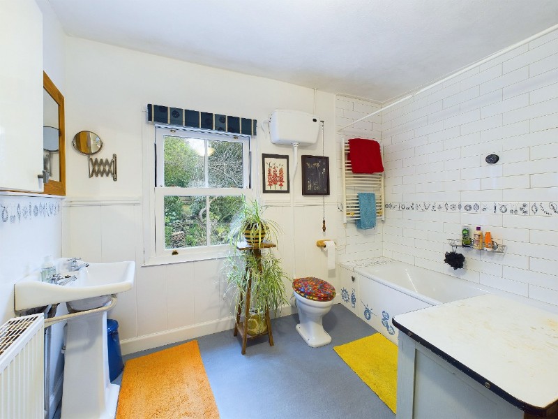 Lynwood Terrace, High Street, Crediton, Devon, EX17