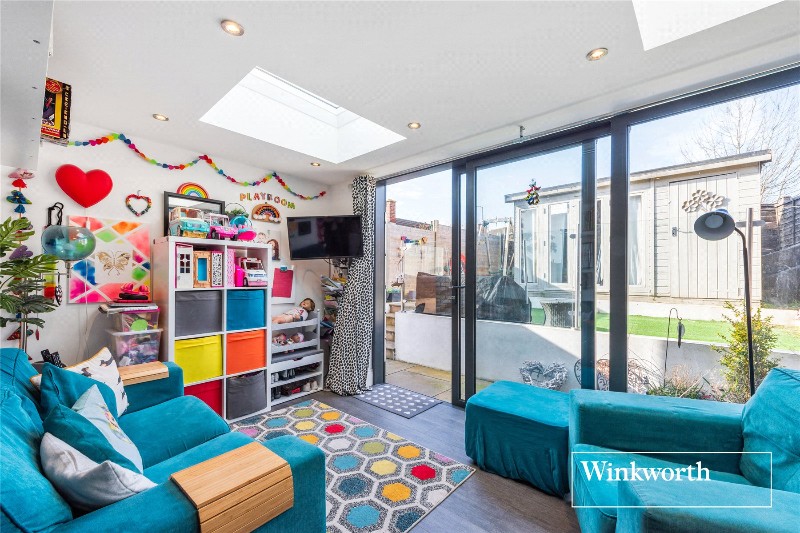 Quinta Drive, Barnet, EN5