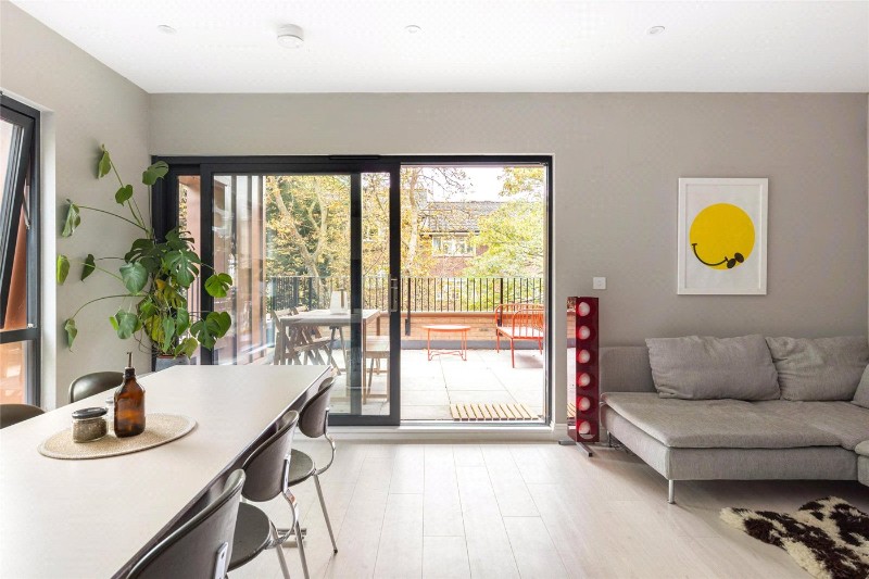 Rushden Close, London, SE19