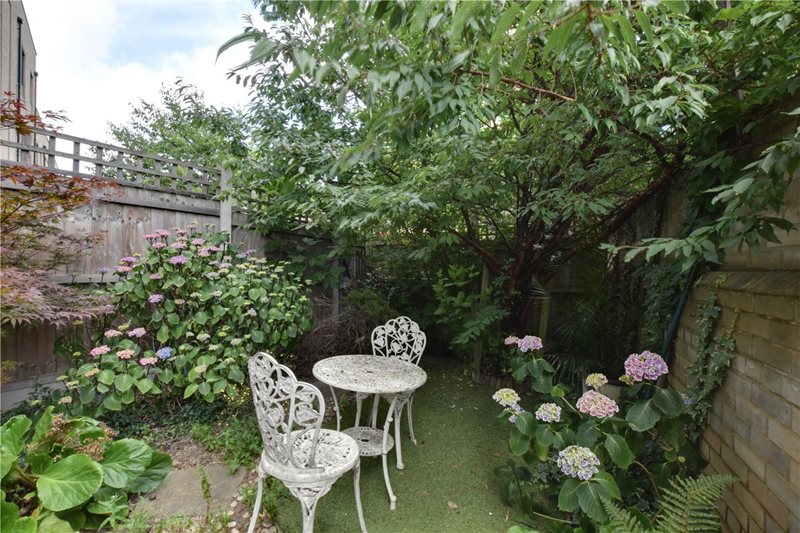 Blackwall Lane, Greenwich, London, SE10