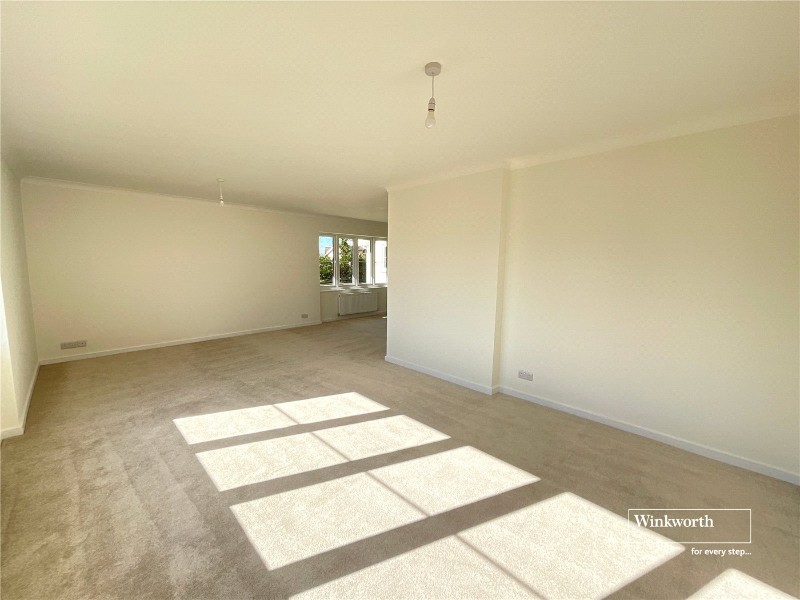 Angeline Close, Highcliffe, Christchurch, BH23