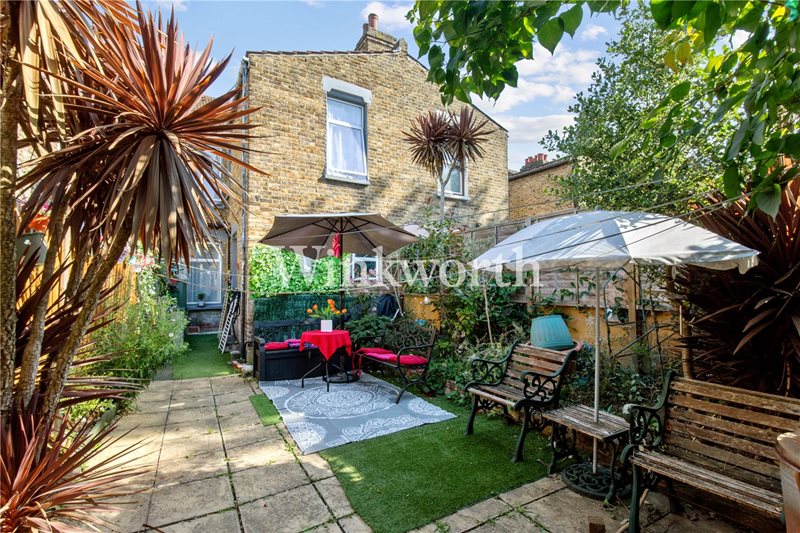 Greyhound Road, London, N17