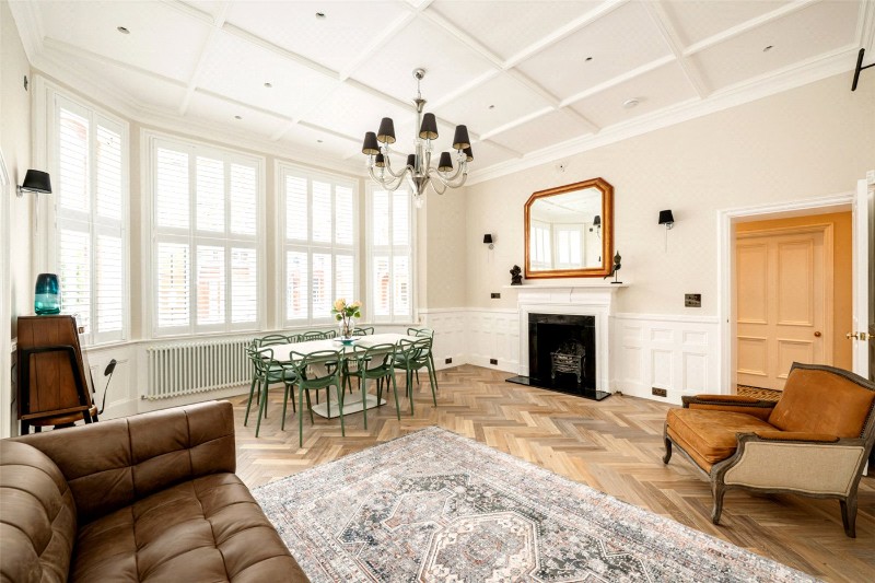 Rosary Gardens, London, SW7