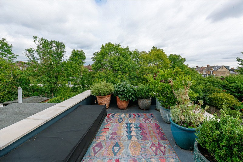 Purves Road, London, NW10