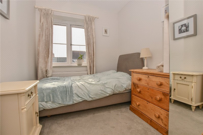 Crayford Mead, Warfield, Bracknell, Berkshire, RG42