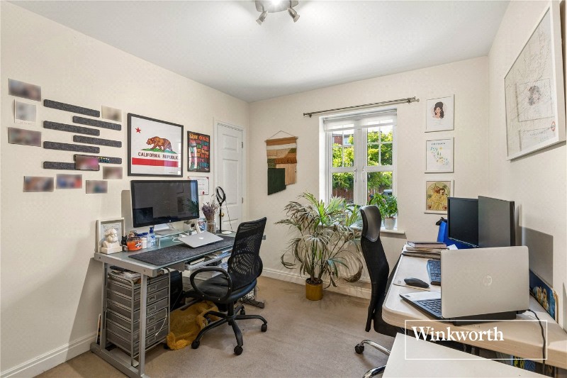 Shillingford Close, Mill Hill East, London, NW7
