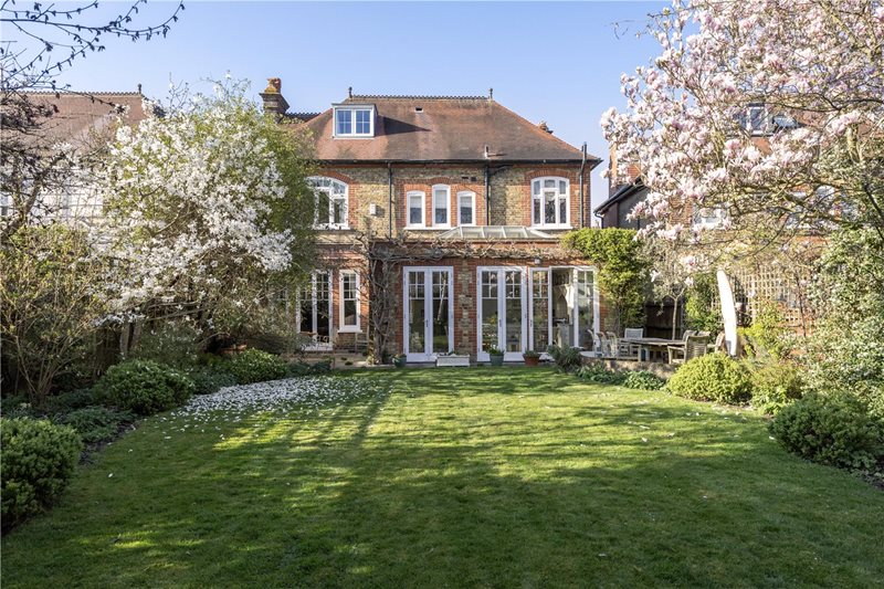 Woodthorpe Road, London, SW15