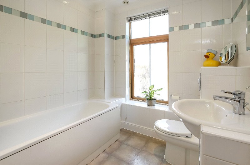 Thistledown Close, Winchester, Hampshire, SO22