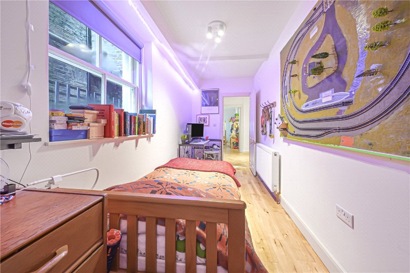 Randolph Avenue, London, W9