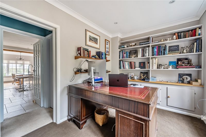 Star Hill Drive, Churt, Farnham, Surrey, GU10
