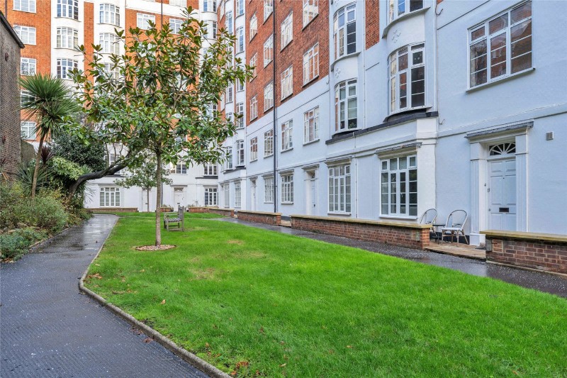 Grove End Gardens, Grove End Road, St John's Wood, London, NW8