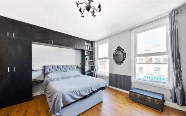 St. James&#39;s Street, London, E17